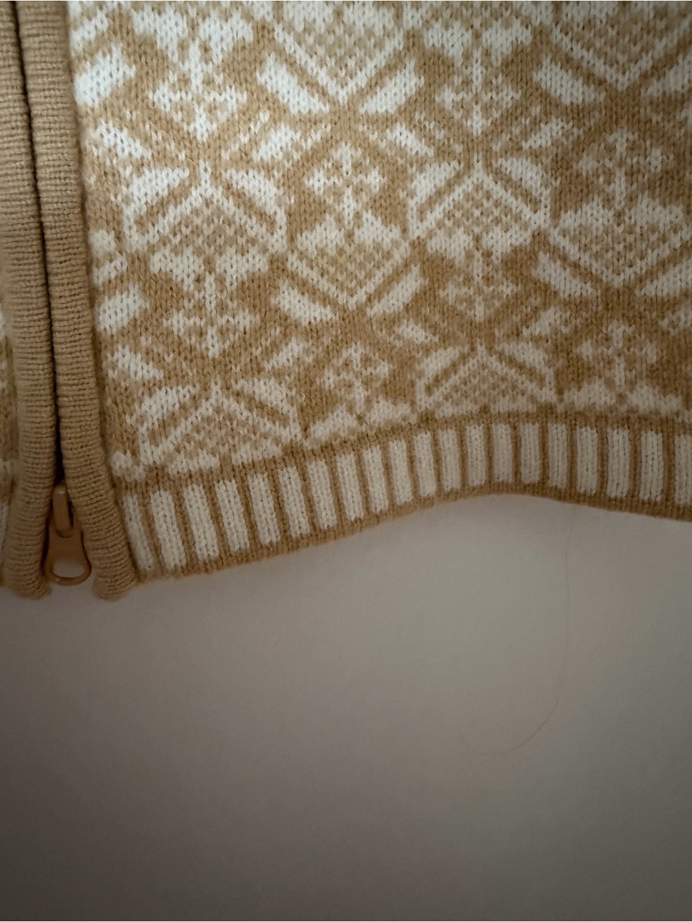 Fjallraven Snow Pattern Beige and White Patterned Full-Zip Cardigan Ski Sweater - Picture 4 of 7